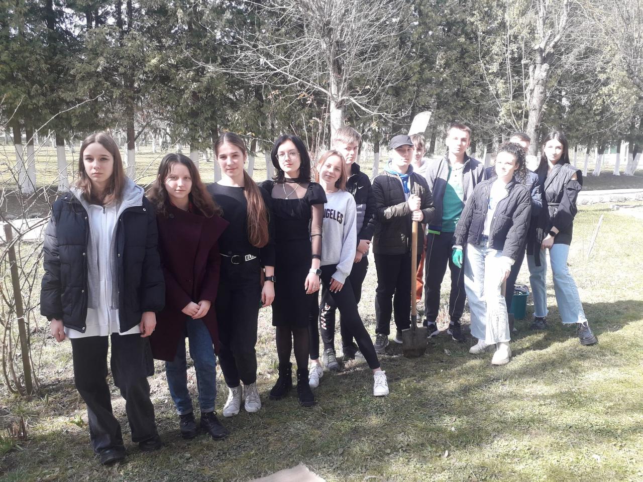 Троянди від випускників